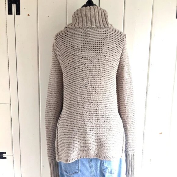 BCBGmaxazaria Dominick turtleneck sz M - Picture 6 of 11